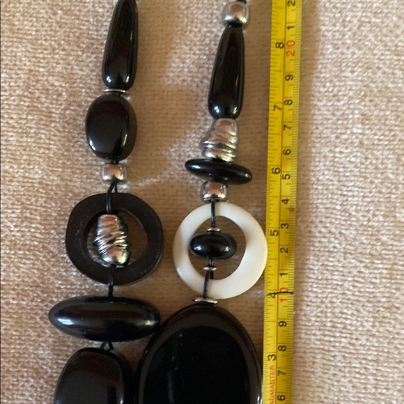 Chico’s Elegant Black and White Necklace - Picture 11 of 12